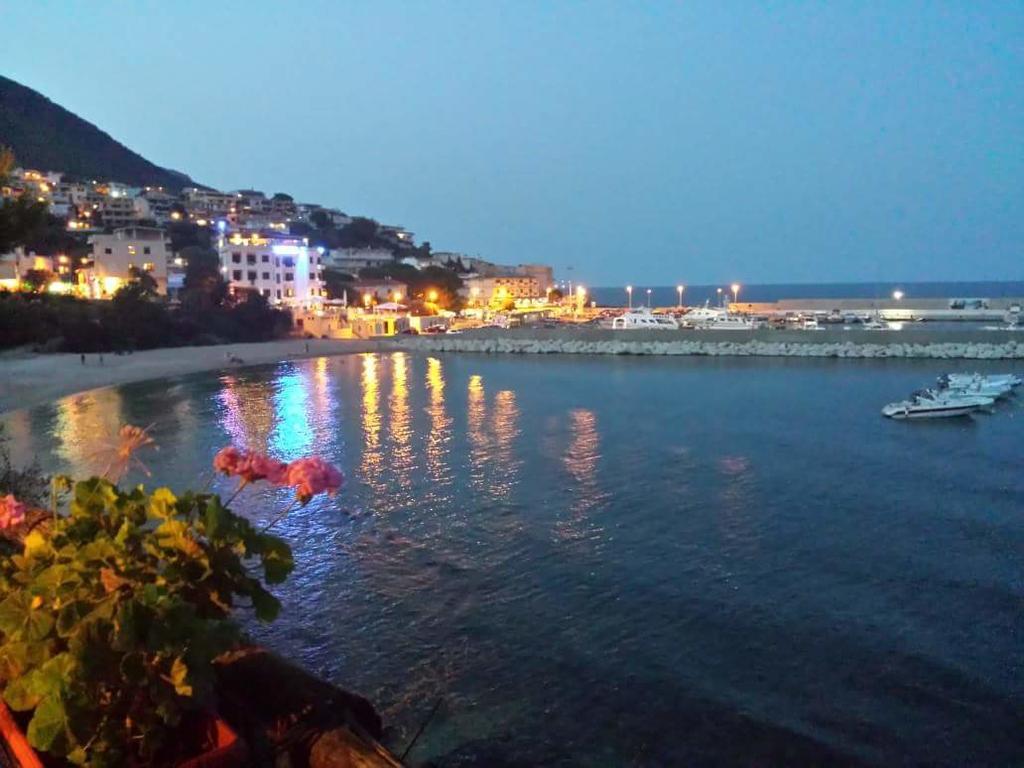 Appartamento Casa Antonella Cala Gonone Esterno foto